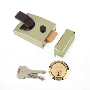 Yale Deadlocking Standard Nightlatch Security Lock Brasslux 60mm