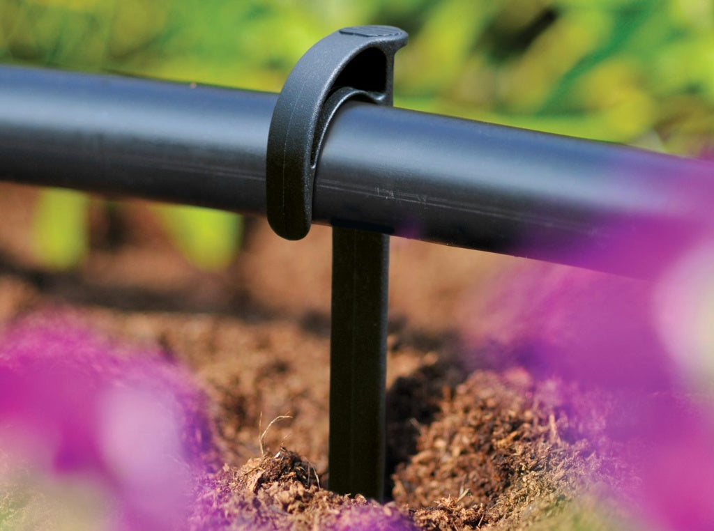 Hozelock Supply Tube Stake 13mm Pack 10