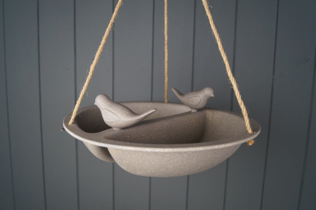 Earthy Sustainable Hanging Bird Bath & Feeder Straw