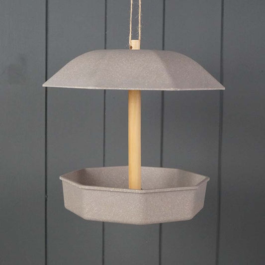 Earthy Sustainable Mealworm Feeder Nut