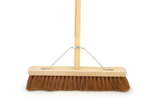 Bentley Natural Platform Brush With Handle 18"